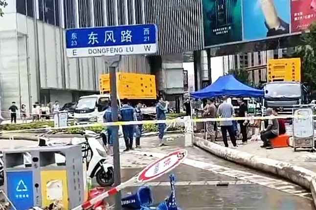 KaiYun·开云官方端网站登录入口-开云(中国)排涝突击队在排涝现场